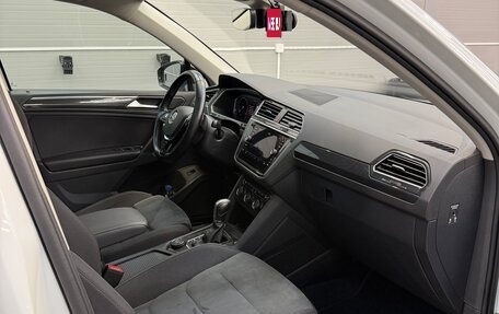Volkswagen Tiguan II, 2019 год, 3 400 000 рублей, 4 фотография