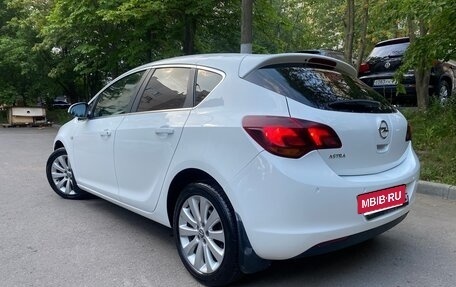Opel Astra J, 2012 год, 790 000 рублей, 3 фотография