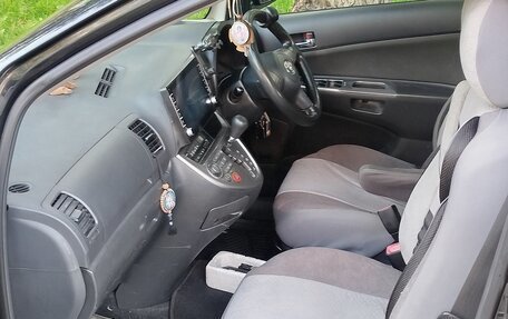 Toyota Wish II, 2005 год, 600 000 рублей, 13 фотография