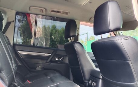 Mitsubishi Pajero IV, 2011 год, 1 950 000 рублей, 6 фотография