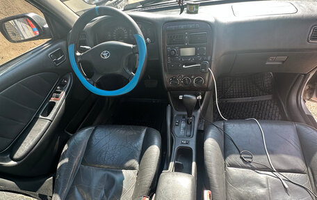 Toyota Avensis III рестайлинг, 2002 год, 220 000 рублей, 6 фотография