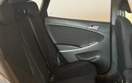 Hyundai Solaris II рестайлинг, 2011 год, 700 000 рублей, 13 фотография