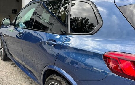 BMW X5, 2019 год, 5 900 000 рублей, 2 фотография
