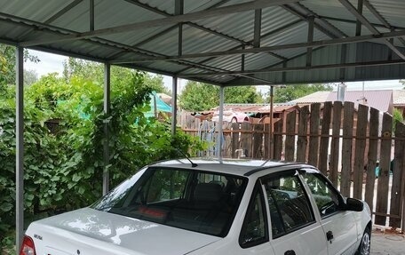Daewoo Nexia I рестайлинг, 2012 год, 290 000 рублей, 10 фотография