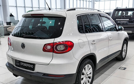 Volkswagen Tiguan I, 2011 год, 799 000 рублей, 9 фотография