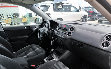 Volkswagen Tiguan I, 2011 год, 799 000 рублей, 15 фотография