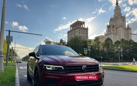 Volkswagen Tiguan II, 2019 год, 2 430 000 рублей, 3 фотография