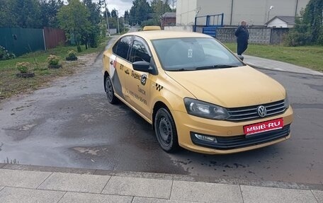 Volkswagen Polo VI (EU Market), 2018 год, 560 000 рублей, 1 фотография