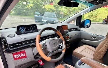 Hyundai Staria, 2022 год, 5 450 000 рублей, 1 фотография