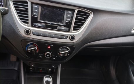Hyundai Solaris II рестайлинг, 2021 год, 1 350 000 рублей, 5 фотография