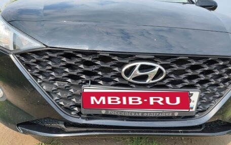 Hyundai Solaris II рестайлинг, 2021 год, 1 350 000 рублей, 8 фотография