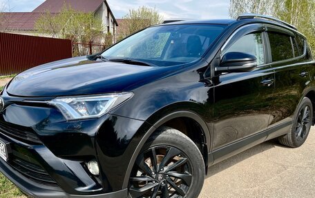 Toyota RAV4, 2018 год, 1 990 000 рублей, 23 фотография