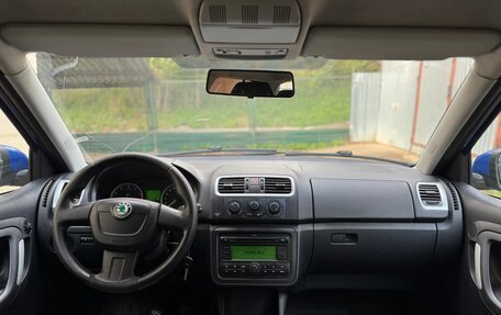 Skoda Fabia II, 2009 год, 400 000 рублей, 15 фотография