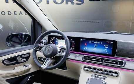 Mercedes-Benz V-Класс, 2025 год, 14 800 000 рублей, 22 фотография