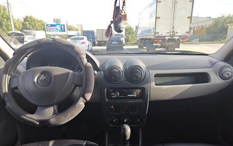 Renault Logan I, 2013 год, 500 000 рублей, 1 фотография