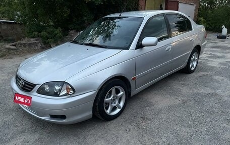 Toyota Avensis III рестайлинг, 2001 год, 490 000 рублей, 5 фотография