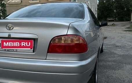 Toyota Avensis III рестайлинг, 2001 год, 490 000 рублей, 3 фотография