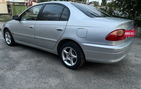 Toyota Avensis III рестайлинг, 2001 год, 490 000 рублей, 10 фотография