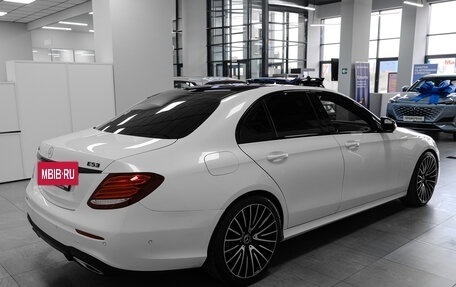 Mercedes-Benz E-Класс, 2017 год, 2 800 000 рублей, 4 фотография