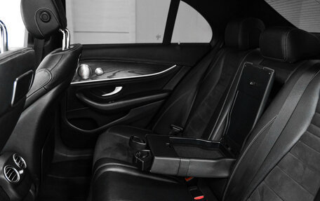 Mercedes-Benz E-Класс, 2017 год, 2 800 000 рублей, 12 фотография