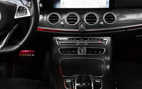 Mercedes-Benz E-Класс, 2017 год, 2 800 000 рублей, 20 фотография