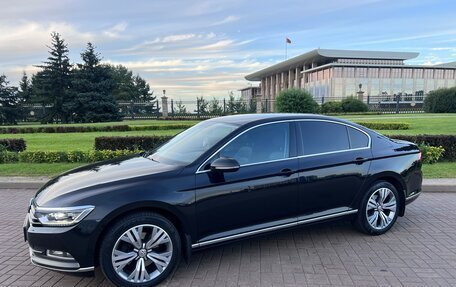 Volkswagen Passat B8 рестайлинг, 2017 год, 1 950 000 рублей, 2 фотография