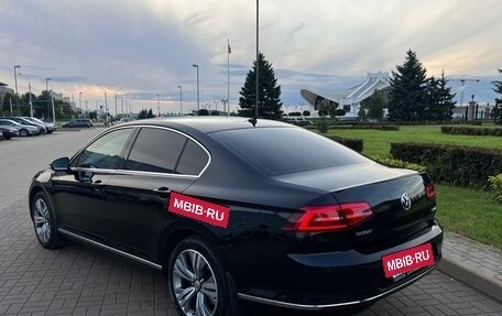 Volkswagen Passat B8 рестайлинг, 2017 год, 1 950 000 рублей, 3 фотография