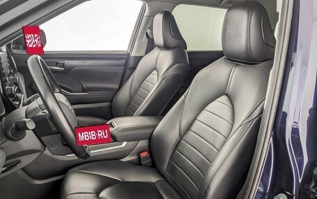 Toyota Highlander, 2020 год, 4 600 000 рублей, 20 фотография