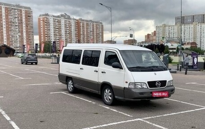 SsangYong Istana, 2003 год, 440 000 рублей, 1 фотография