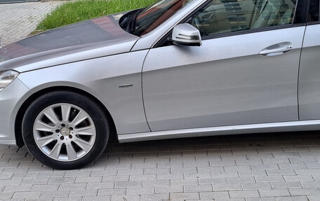 Mercedes-Benz E-Класс, 2009 год, 1 190 000 рублей, 2 фотография
