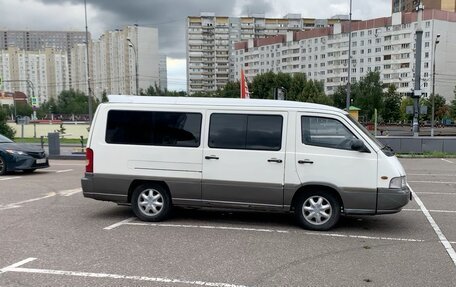 SsangYong Istana, 2003 год, 440 000 рублей, 8 фотография