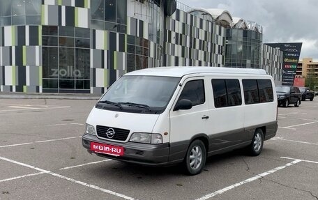 SsangYong Istana, 2003 год, 440 000 рублей, 4 фотография