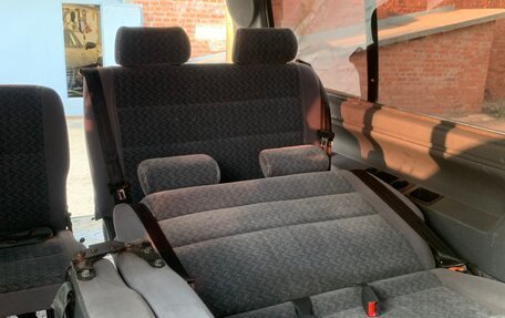 SsangYong Istana, 2003 год, 440 000 рублей, 28 фотография