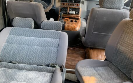 SsangYong Istana, 2003 год, 440 000 рублей, 34 фотография