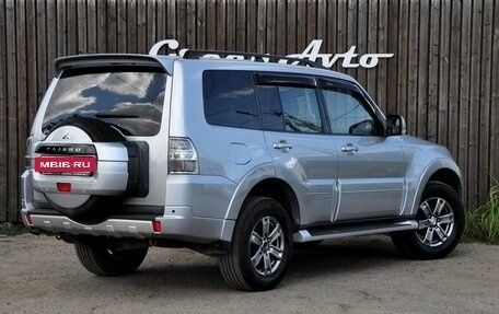 Mitsubishi Pajero IV, 2011 год, 1 595 000 рублей, 7 фотография