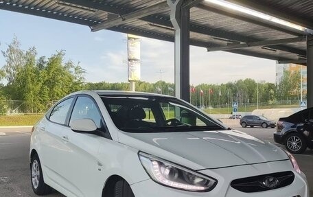 Hyundai Solaris II рестайлинг, 2013 год, 850 000 рублей, 9 фотография