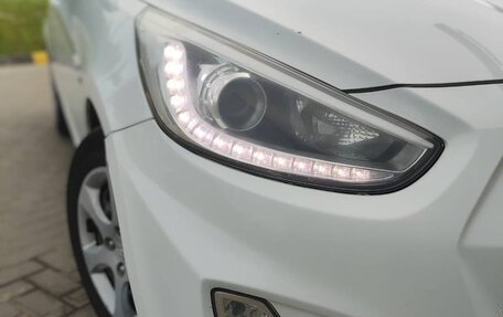 Hyundai Solaris II рестайлинг, 2013 год, 850 000 рублей, 12 фотография