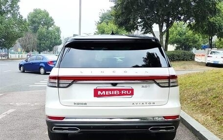 Lincoln Aviator II, 2022 год, 4 710 000 рублей, 5 фотография