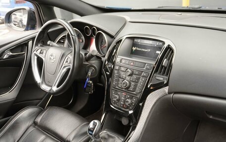 Opel Astra OPC J, 2013 год, 1 150 000 рублей, 10 фотография