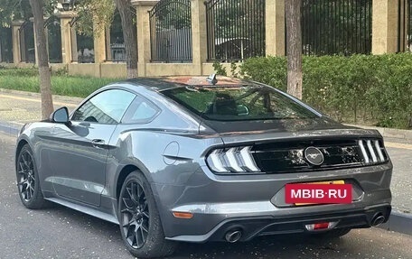 Ford Mustang VI рестайлинг, 2021 год, 3 290 099 рублей, 6 фотография