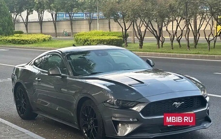 Ford Mustang VI рестайлинг, 2021 год, 3 290 099 рублей, 3 фотография