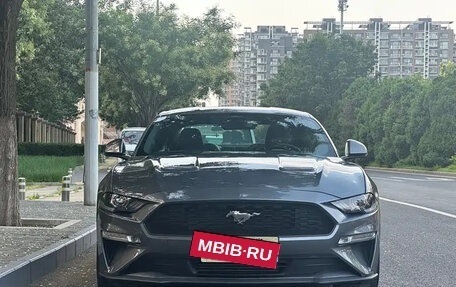 Ford Mustang VI рестайлинг, 2021 год, 3 290 099 рублей, 2 фотография