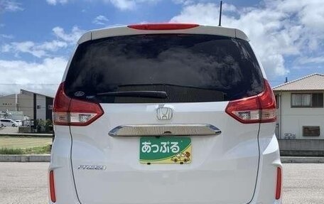 Honda Freed II, 2022 год, 1 550 000 рублей, 6 фотография