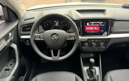 Skoda Kamiq I, 2022 год, 1 350 000 рублей, 8 фотография