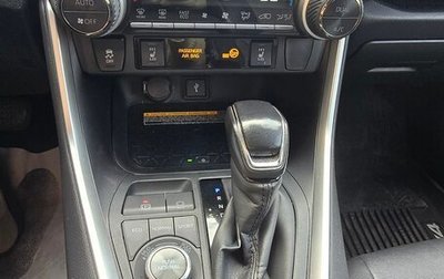 Toyota RAV4, 2021 год, 3 900 000 рублей, 1 фотография