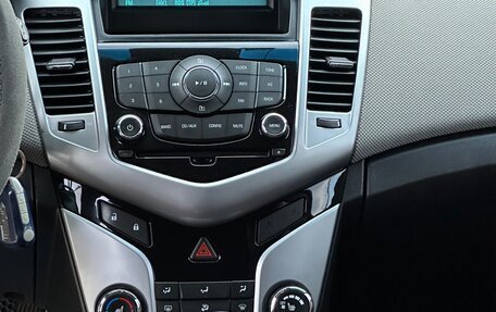 Chevrolet Cruze II, 2012 год, 800 000 рублей, 8 фотография