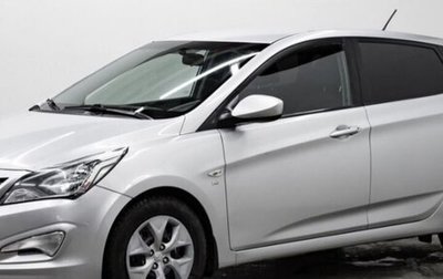 Hyundai Solaris II рестайлинг, 2015 год, 999 999 рублей, 1 фотография