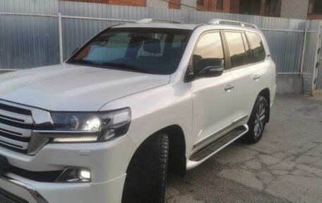 Toyota Land Cruiser 200, 2017 год, 7 500 000 рублей, 3 фотография
