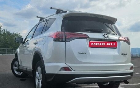 Toyota RAV4, 2016 год, 1 990 000 рублей, 3 фотография