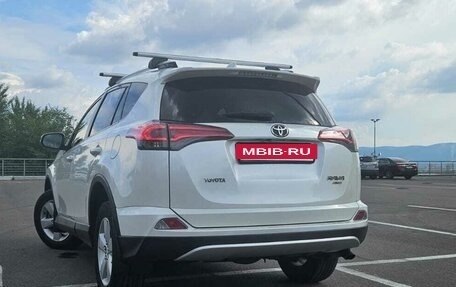 Toyota RAV4, 2016 год, 1 990 000 рублей, 8 фотография